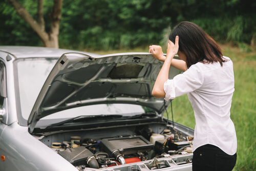 broken down car needing assistance from memorial credit union